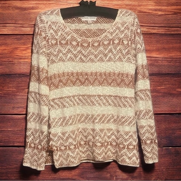 KNOX ROSE LACE UP SIDES SWEATER SIZE SMALL - Picture 7 of 9